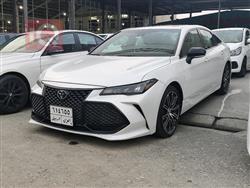 تويوتا أفالون